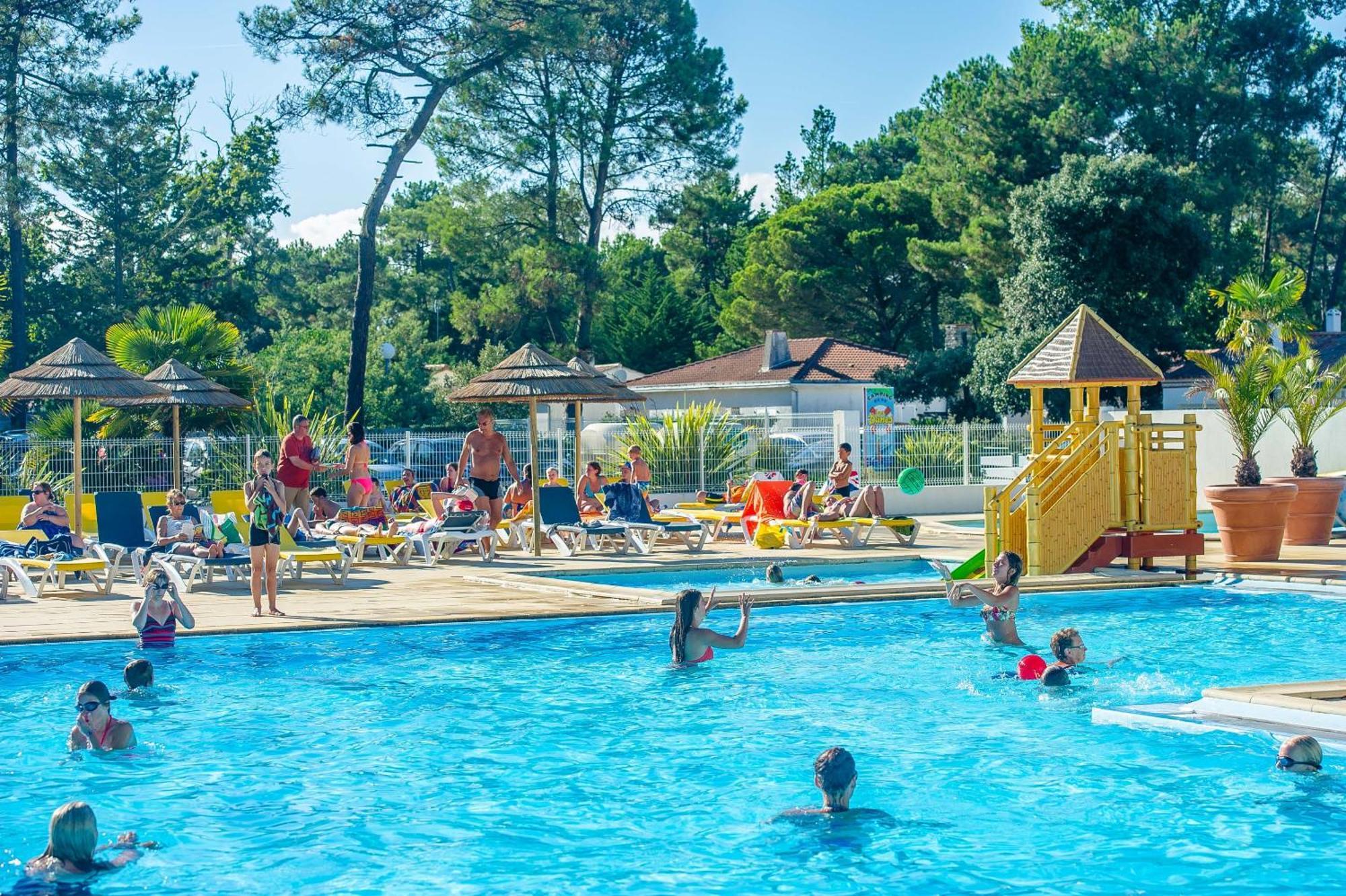 Domaine Residentiel De Plein Air Les Dunes Longeville-sur-Mer Bagian luar foto